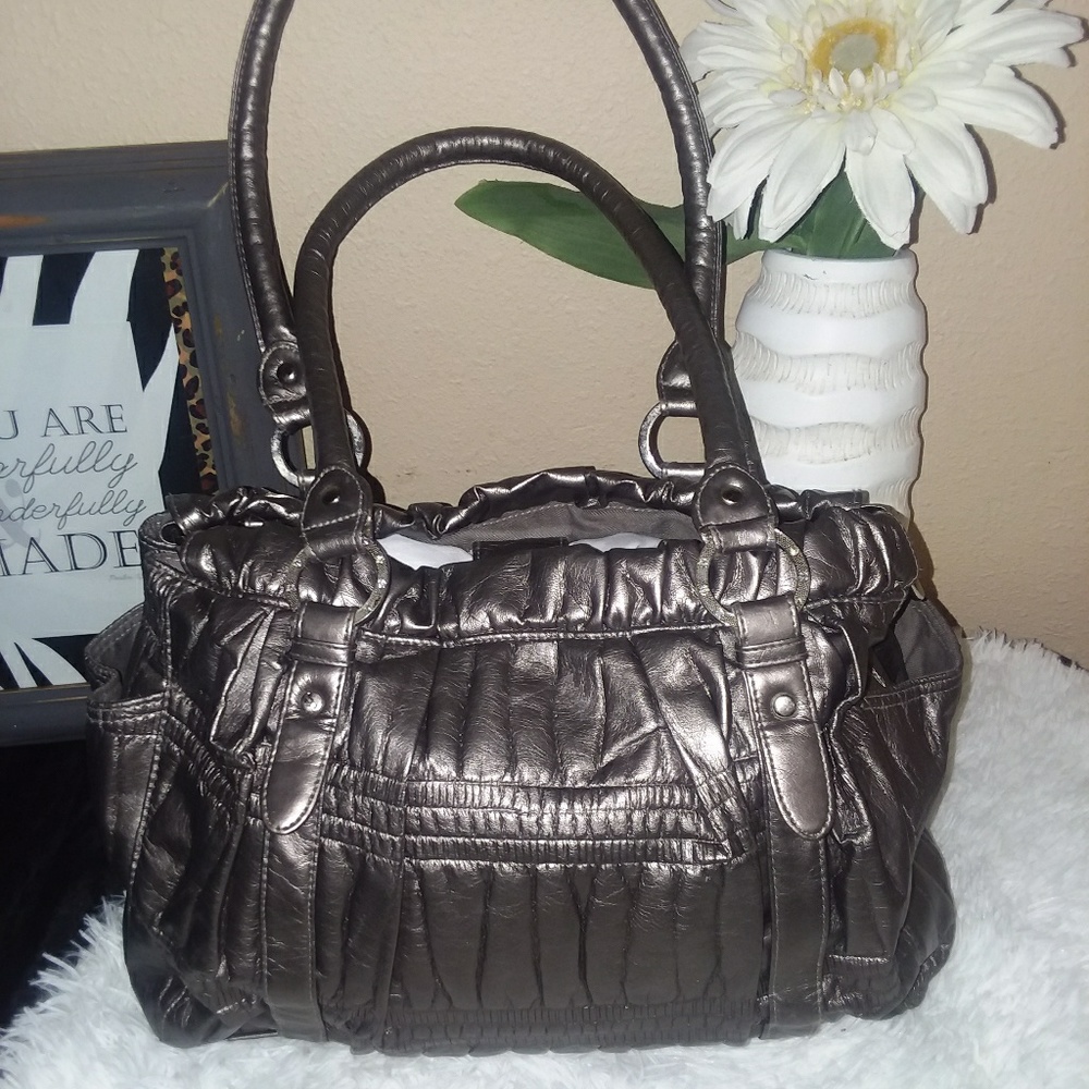 Trendy Gunmetal Grey Quilted Tote. - Picture 4 of 6